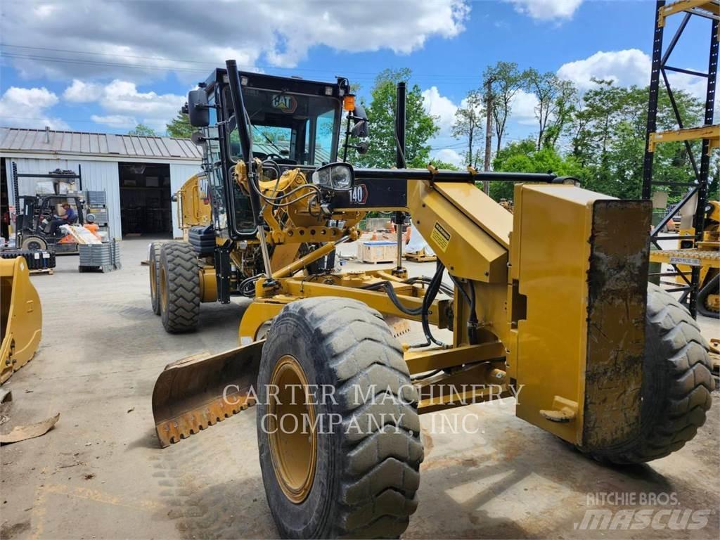 CAT 140 Грейдери