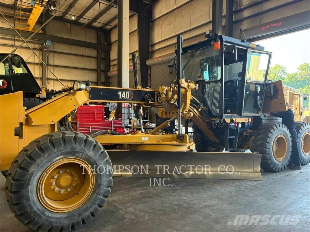 CAT 140 Грейдери