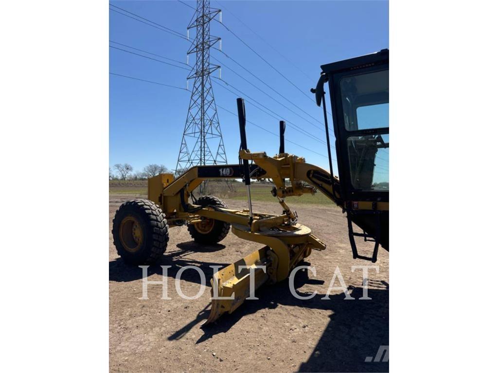 CAT 140 Грейдери