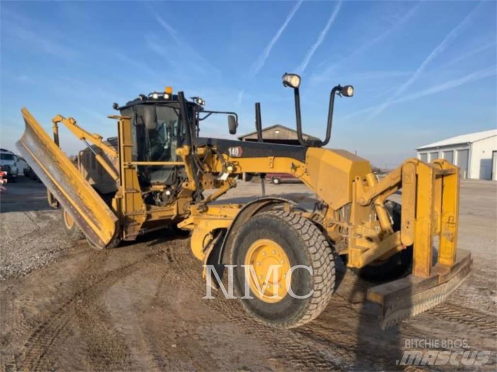 CAT 140-15AWD Грейдери
