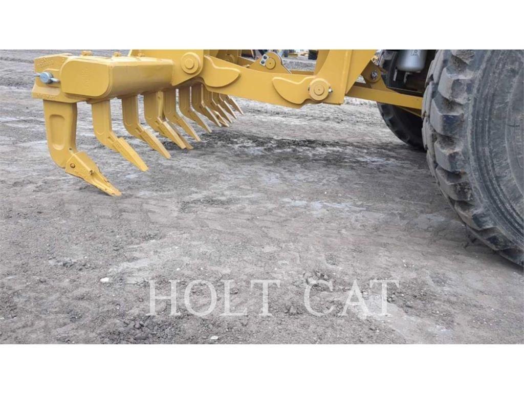 CAT 140 AWD Грейдери