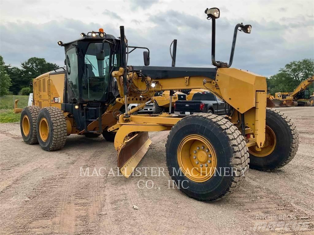 CAT 140 M2 Грейдери