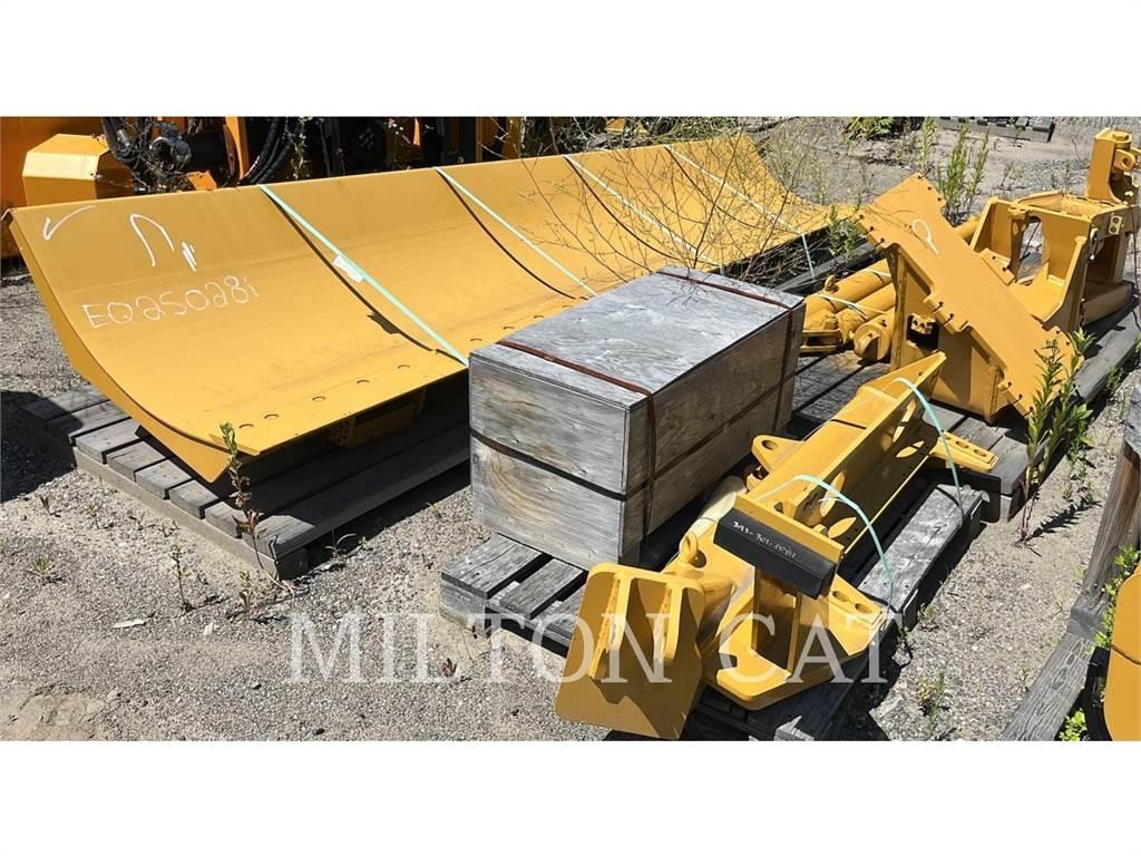 CAT 140 MASTLESS WING Снегохвъргачки
