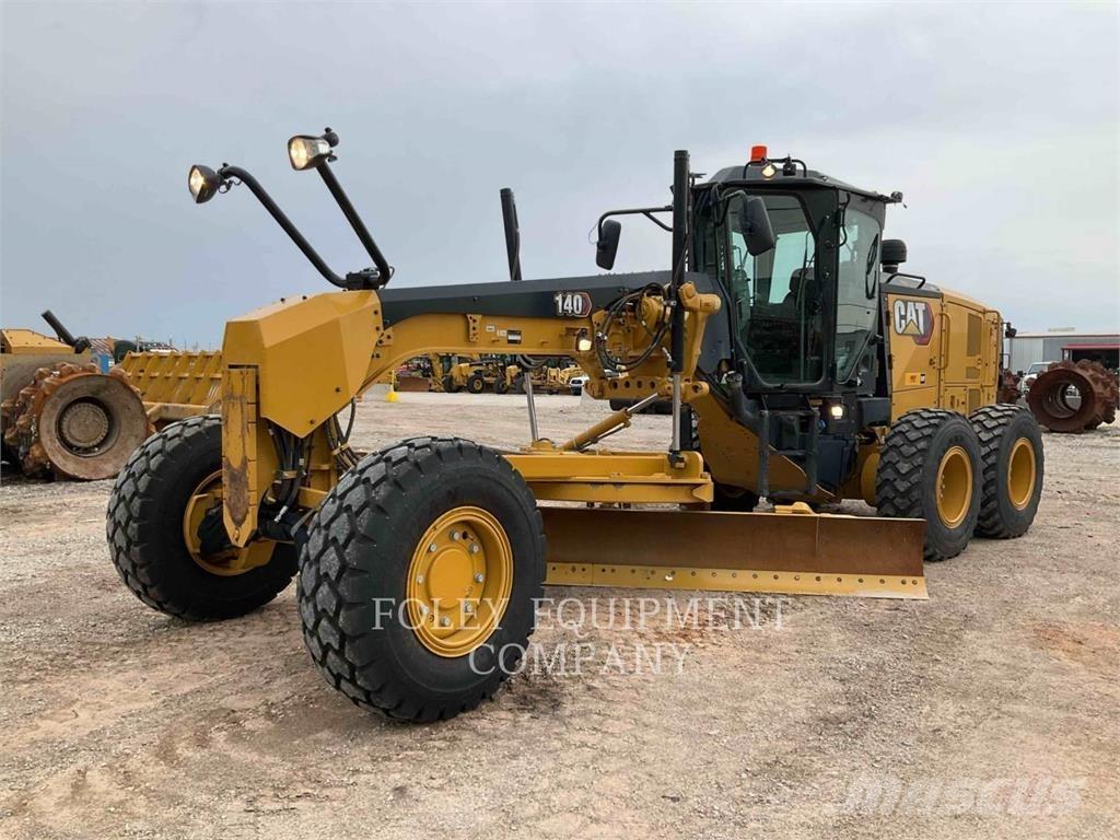 CAT 14015AWD Грейдери