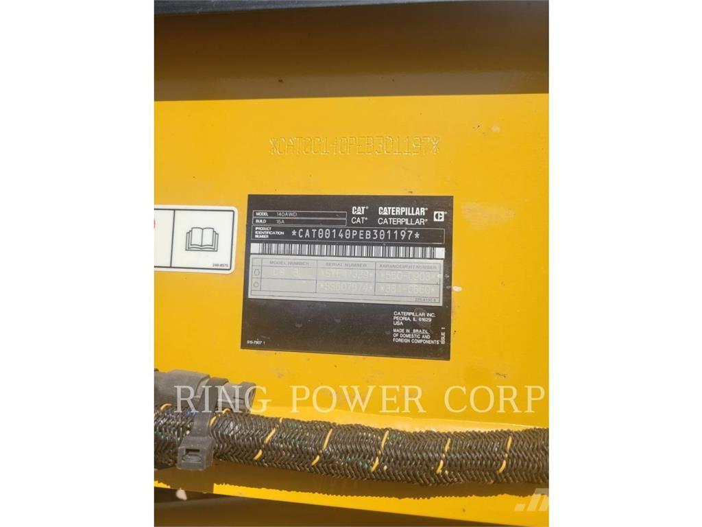 CAT 140AWD CS Грейдери