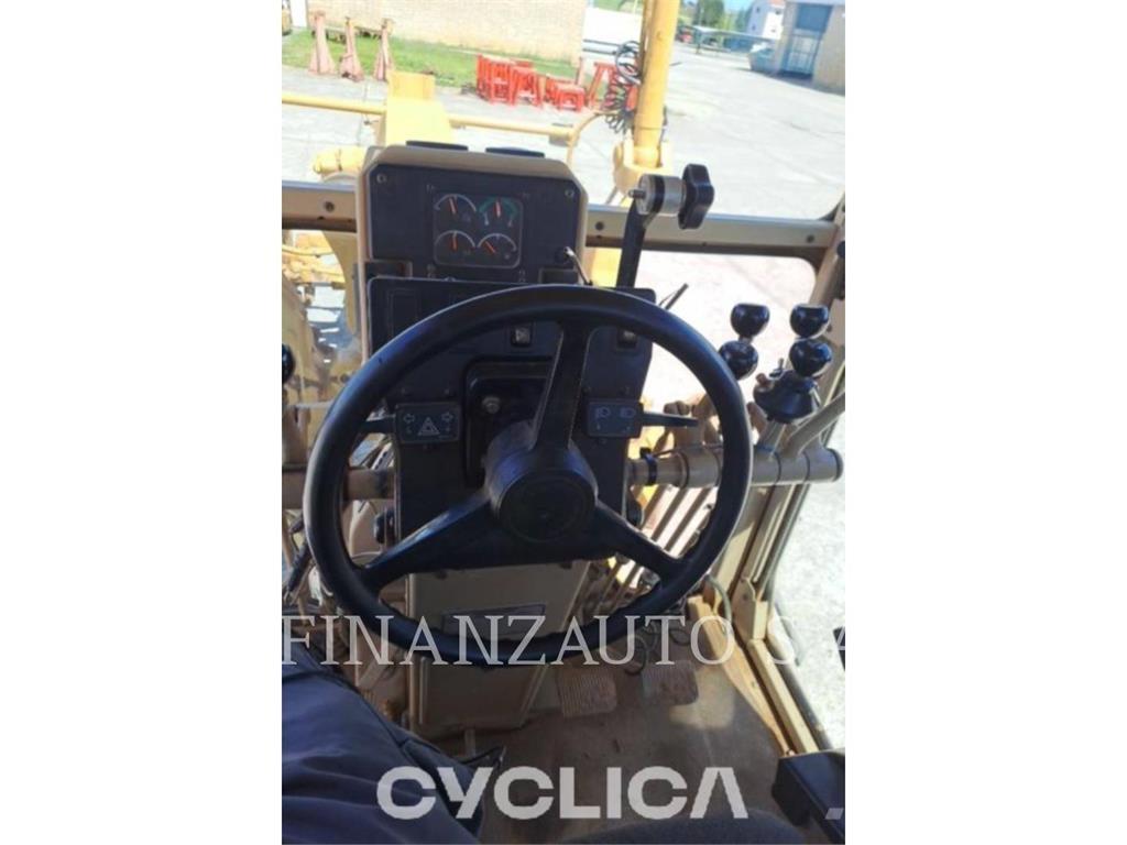 CAT 140H Грейдери