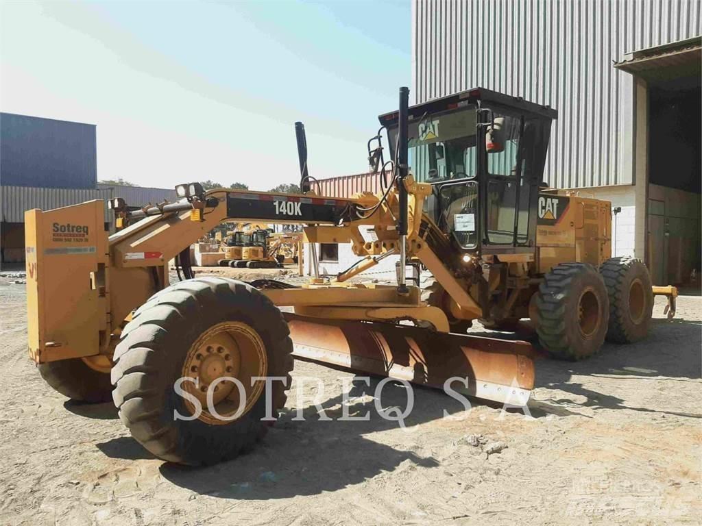 CAT 140K Грейдери