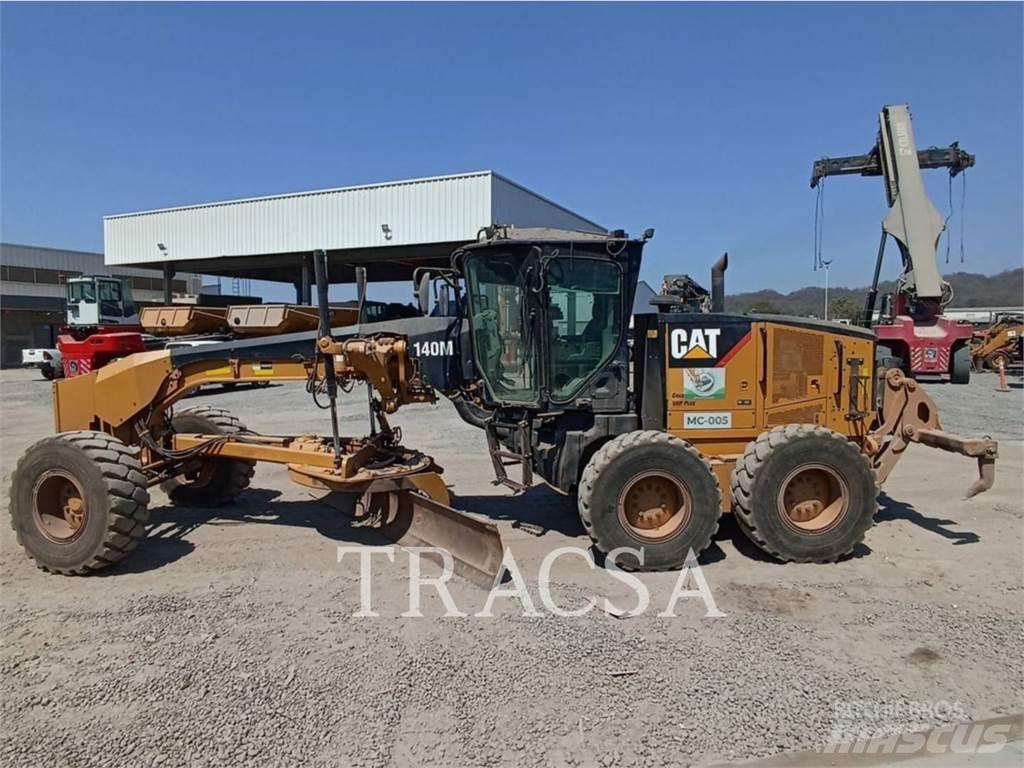 CAT 140M Грейдери