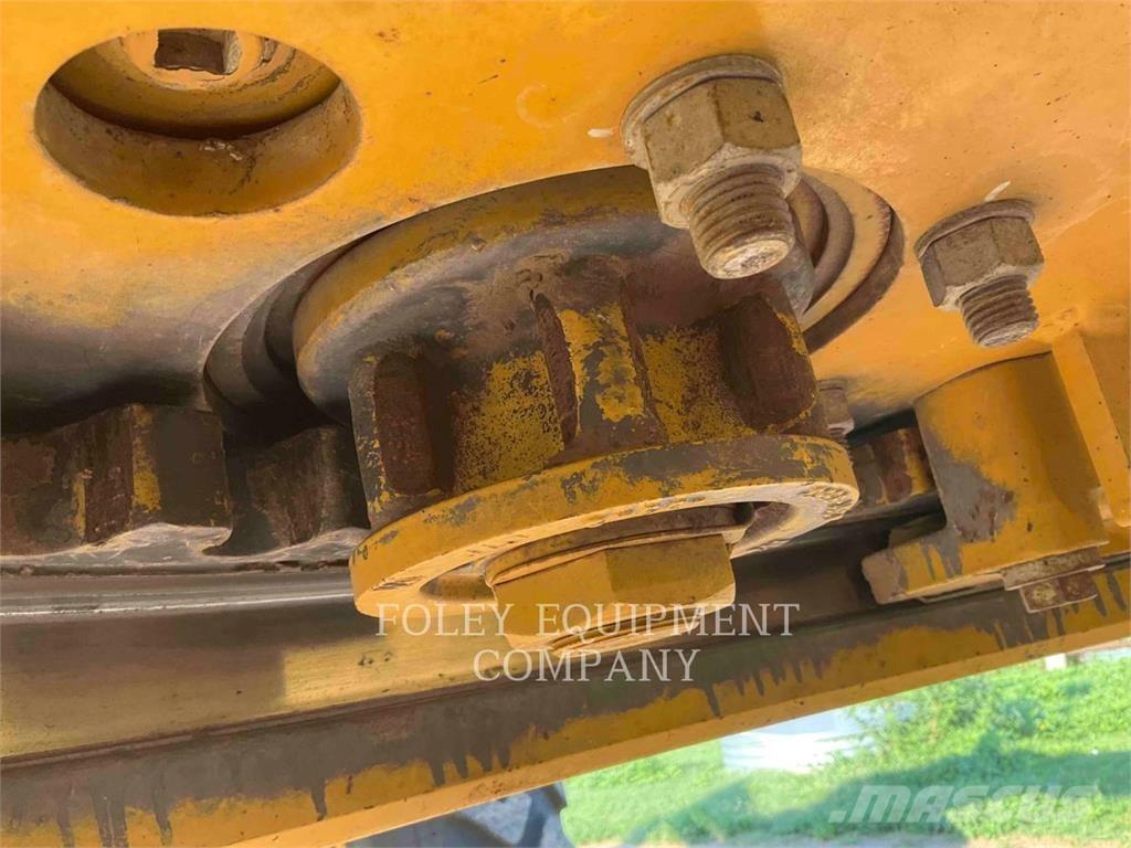 CAT 140M Грейдери