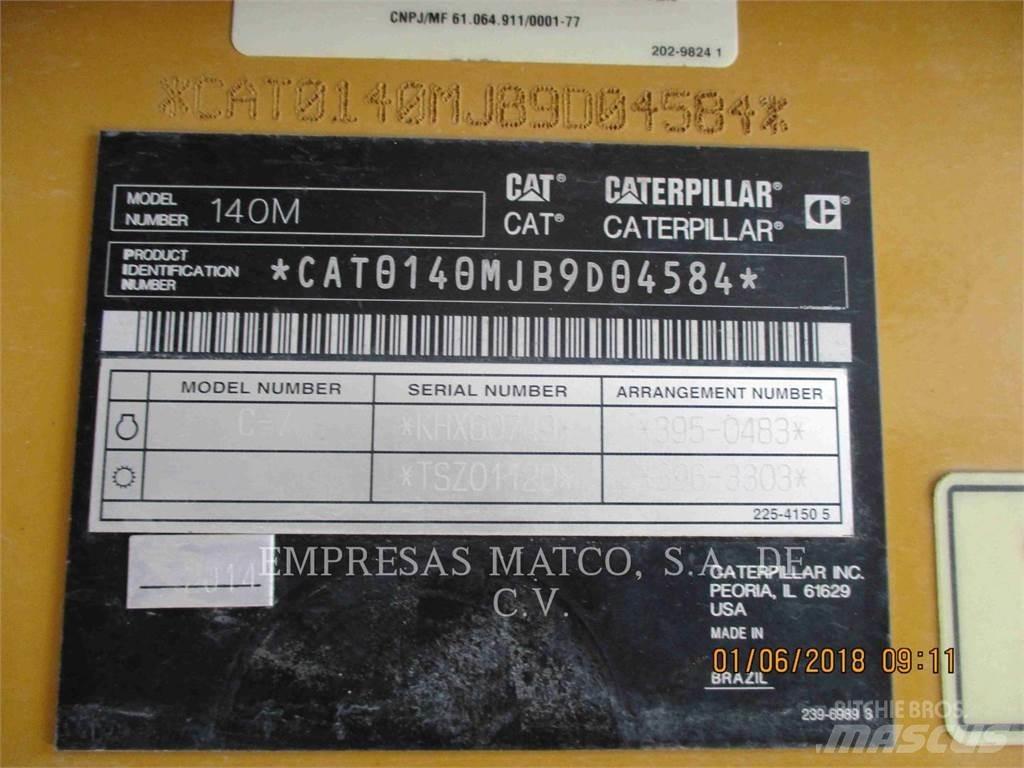 CAT 140M Грейдери