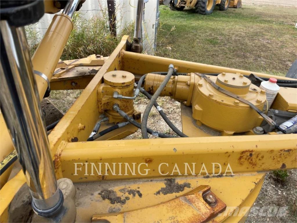 CAT 140M AWD Грейдери