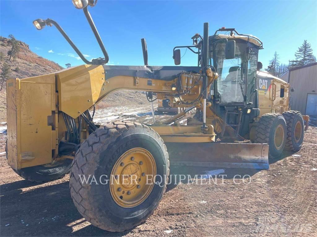 CAT 140M2 AWD Грейдери
