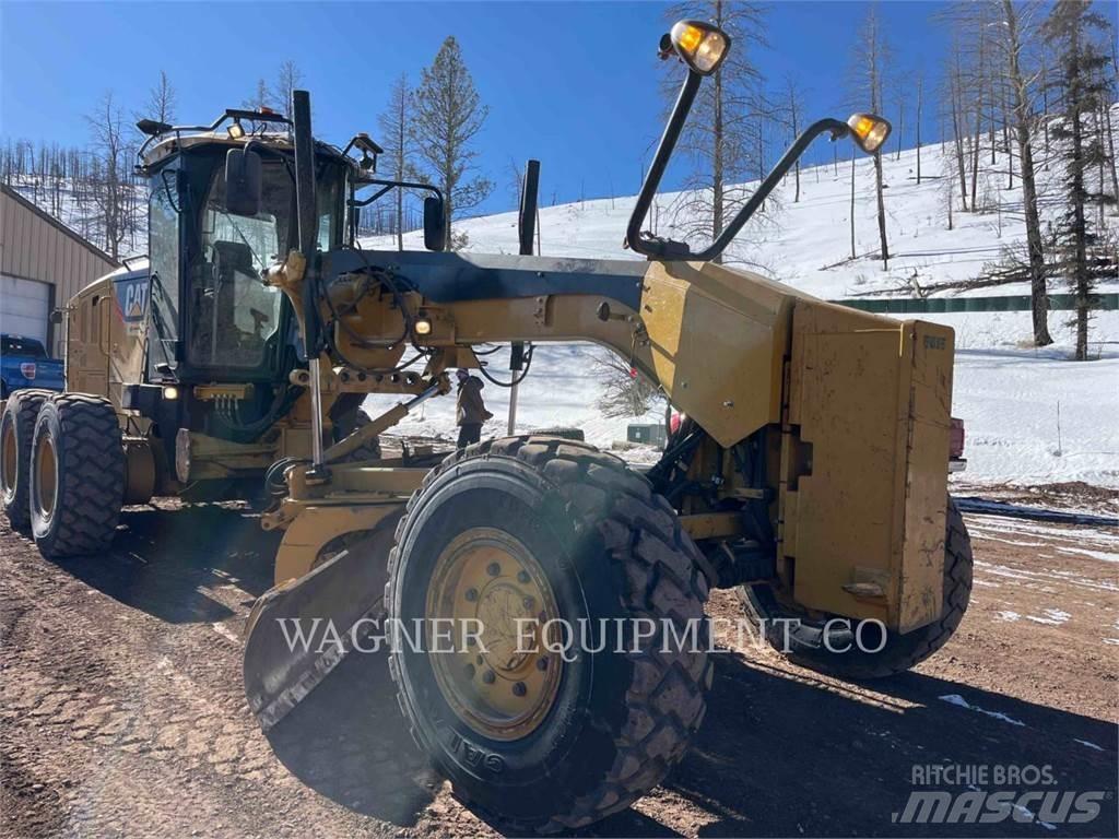 CAT 140M2 AWD Грейдери