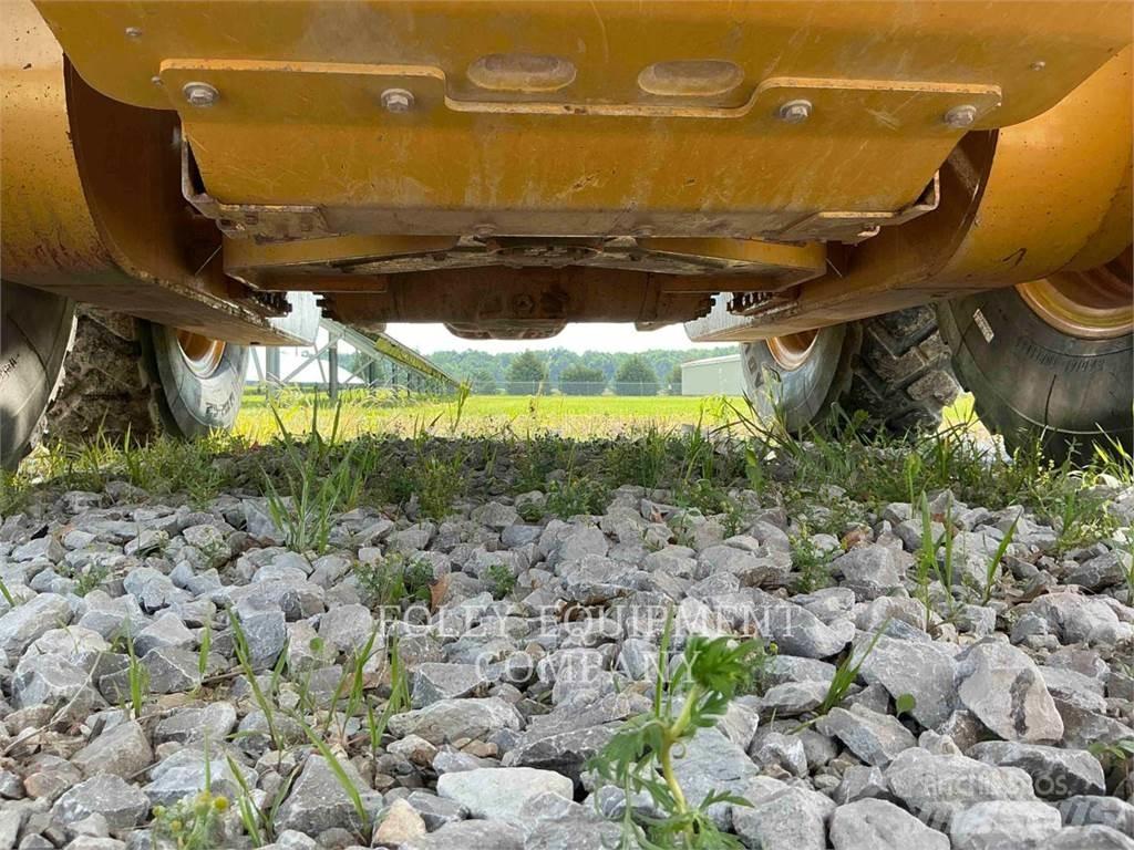 CAT 140M2AW Грейдери