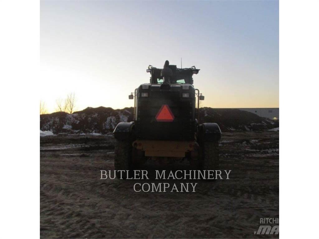 CAT 140M2AWD Грейдери