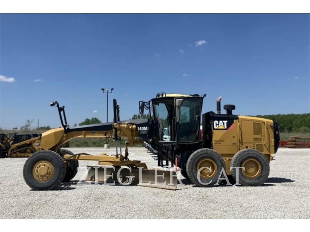 CAT 140M2AWD Грейдери