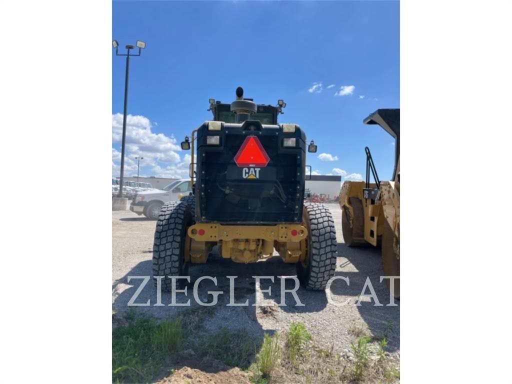 CAT 140M2AWD Грейдери