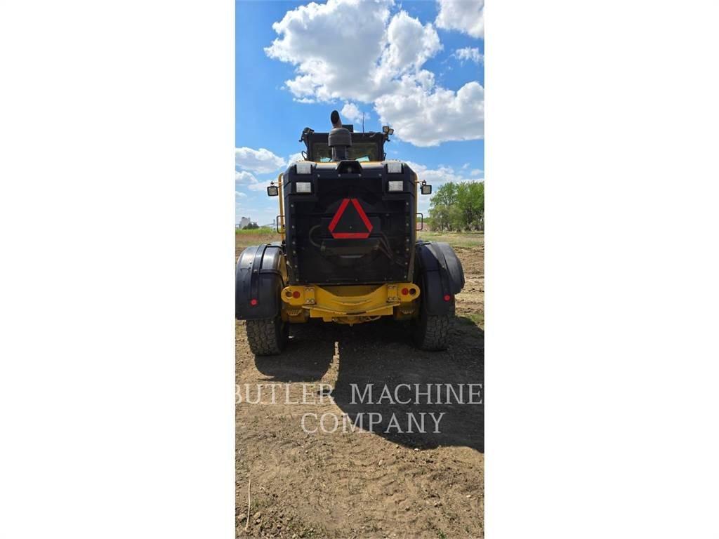 CAT 140M2AWD Грейдери