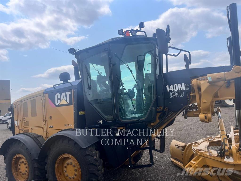 CAT 140M2AWD Грейдери