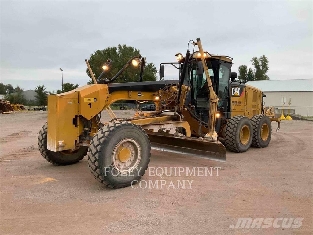 CAT 140M2AWD Грейдери
