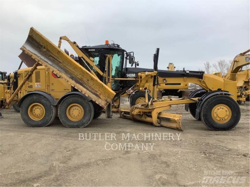 CAT 140M2AWD Грейдери