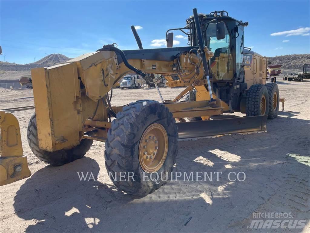 CAT 140M3 Грейдери
