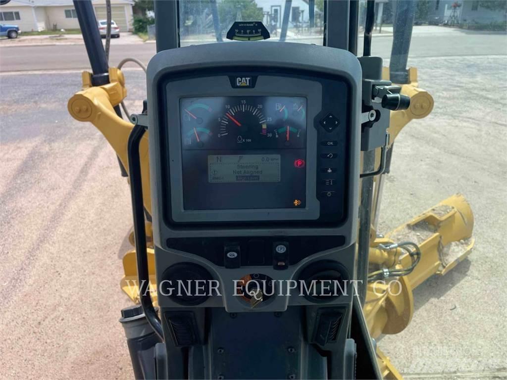 CAT 140M3 AWD Грейдери