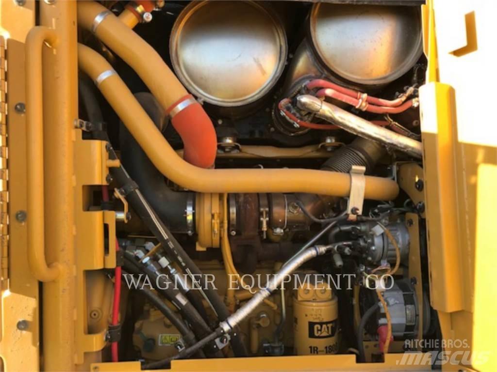 CAT 140M3 AWD Грейдери