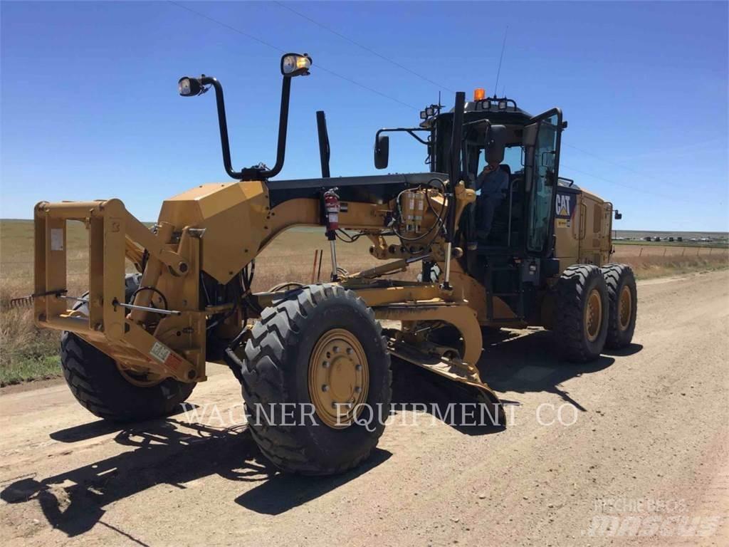 CAT 140M3 AWD Грейдери