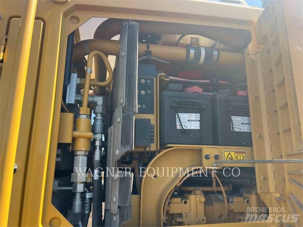 CAT 140M3AWD Грейдери
