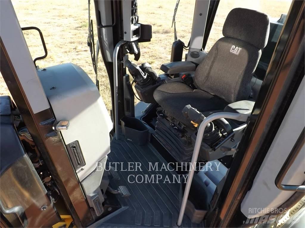 CAT 140M3AWD Грейдери