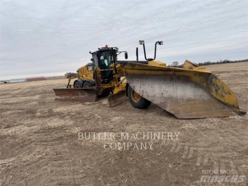 CAT 140M3AWD Грейдери