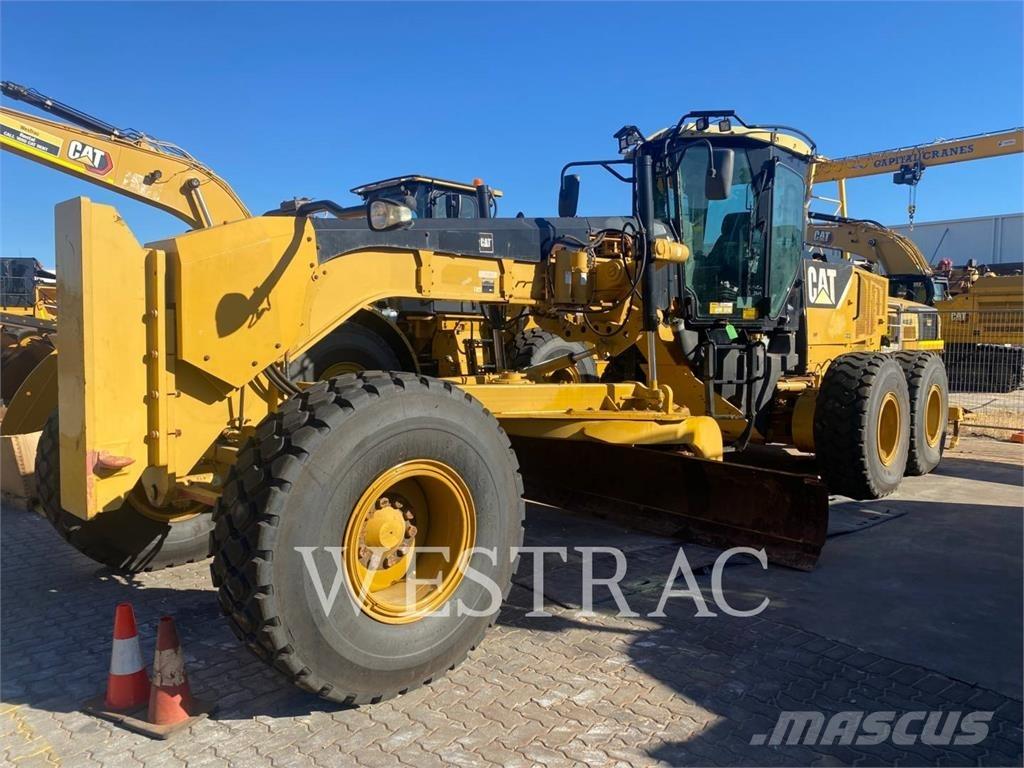 CAT 14M Грейдери