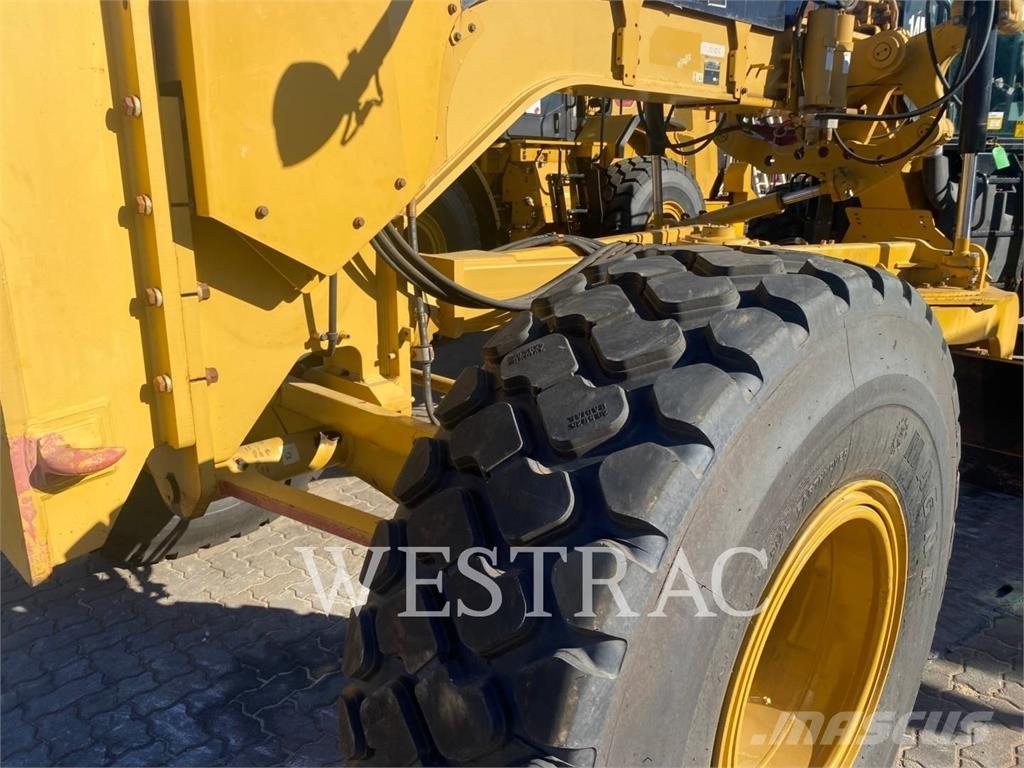 CAT 14M Грейдери