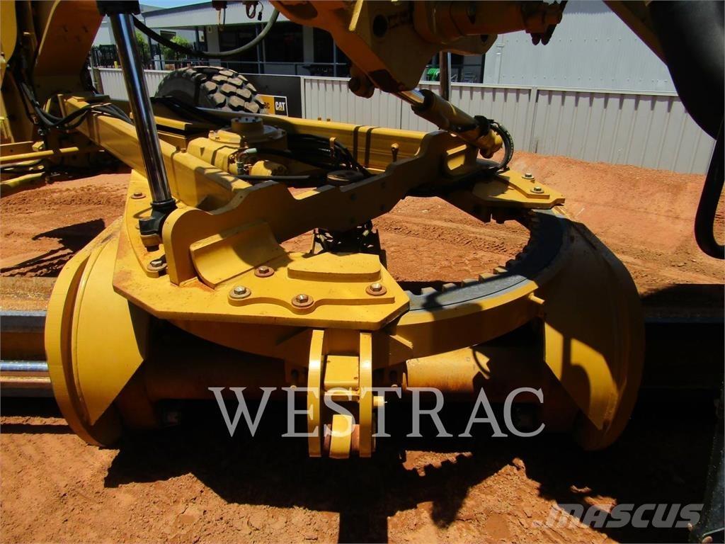 CAT 14M Грейдери