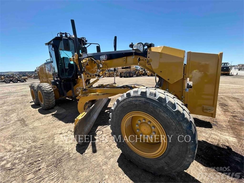 CAT 150 15 Грейдери