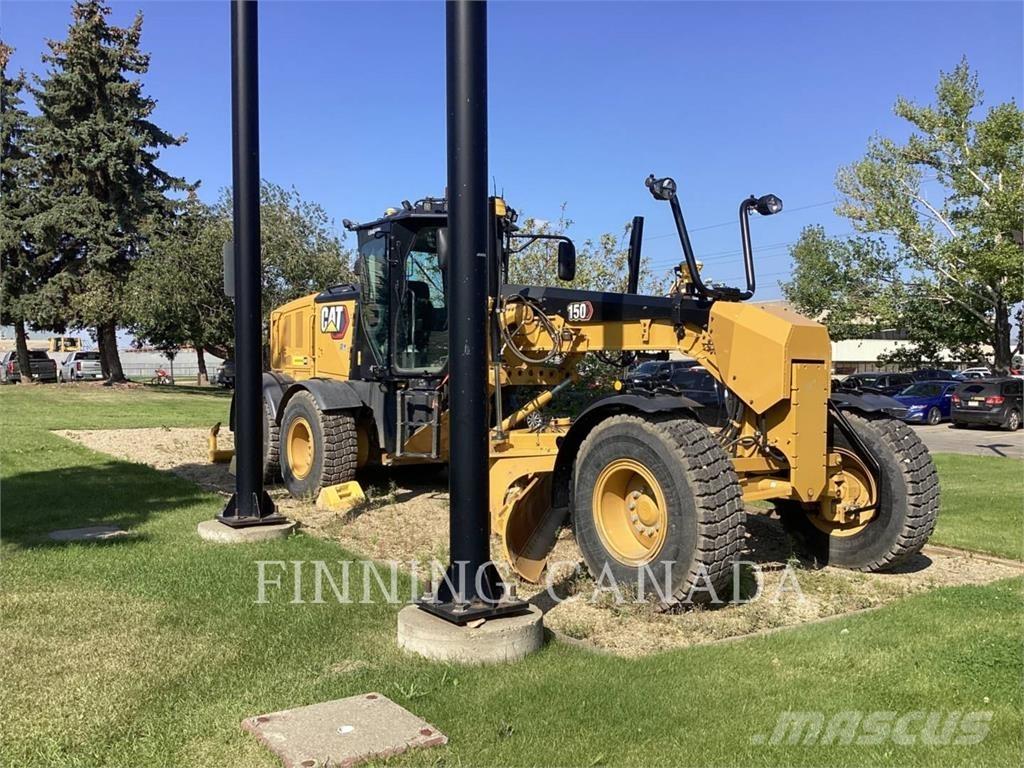 CAT 150-15 Грейдери