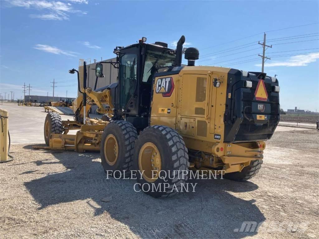 CAT 150-15AWI Грейдери