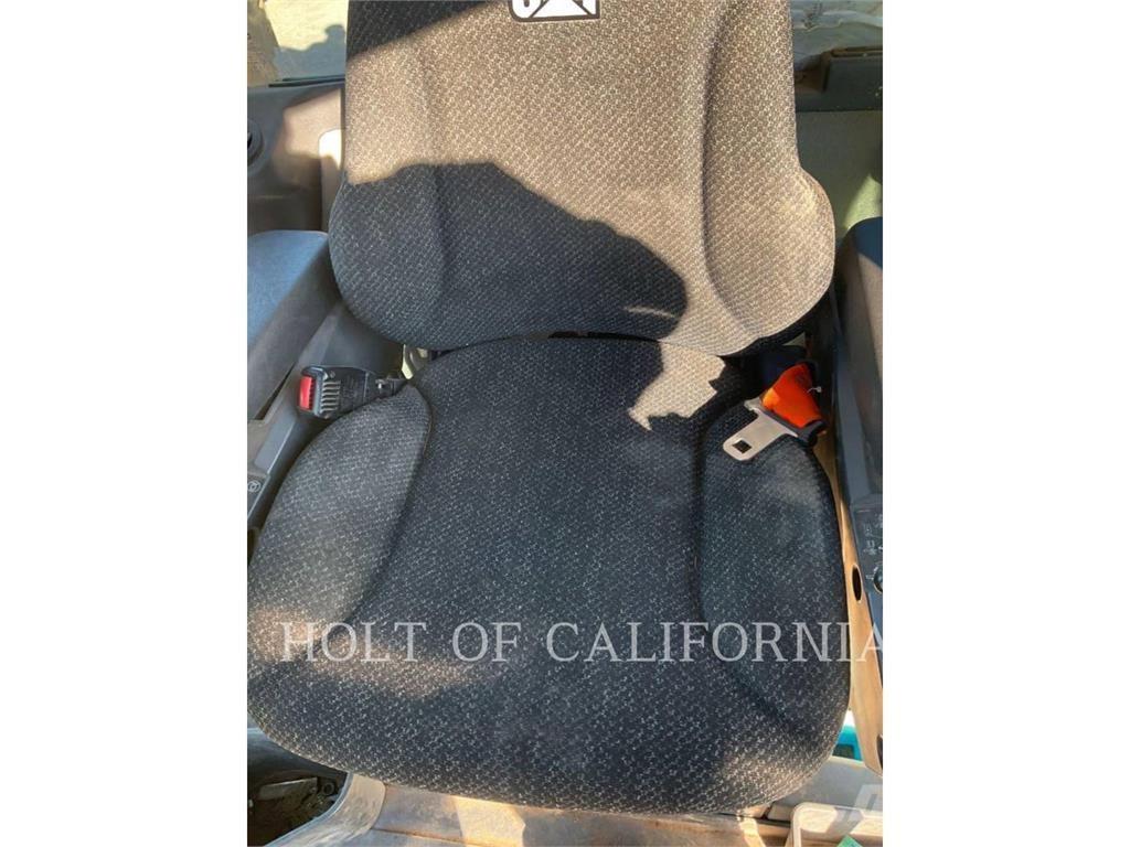 CAT 150 3D Грейдери