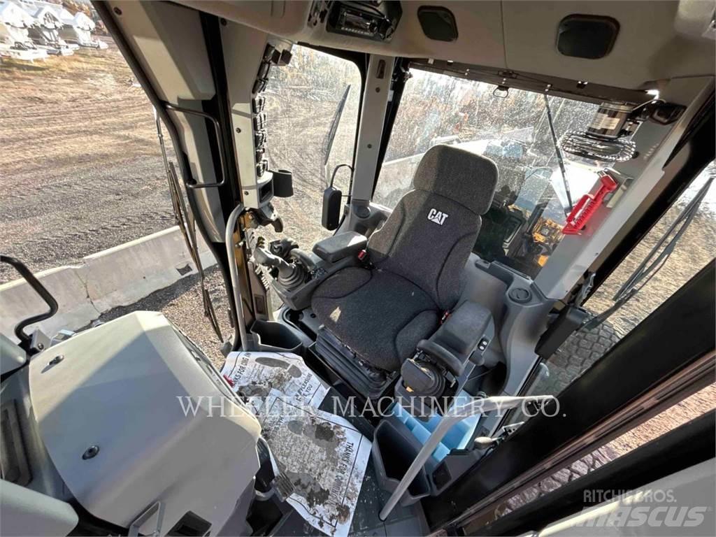 CAT 150 AWD Грейдери