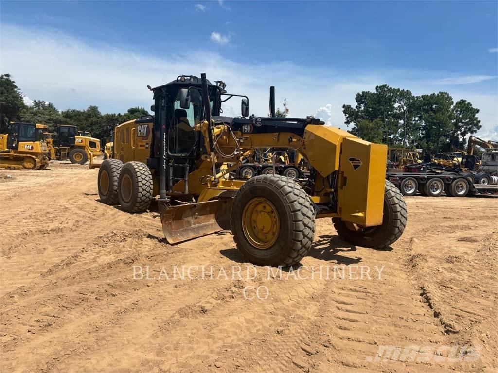 CAT 150 AWD Грейдери