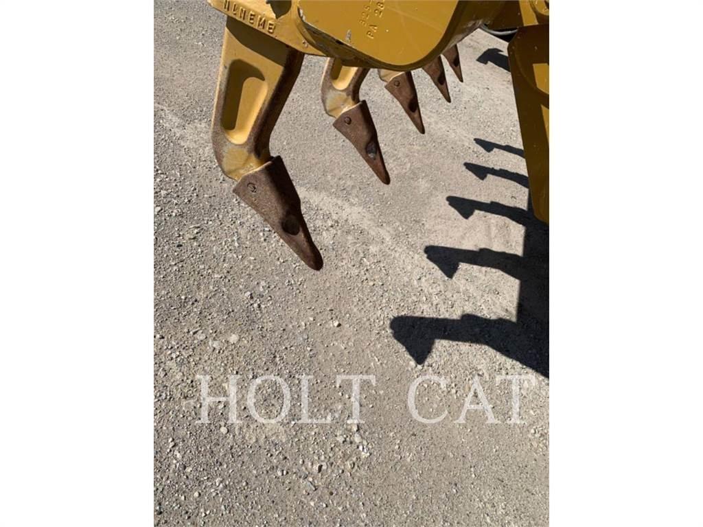 CAT 150 JOY Грейдери