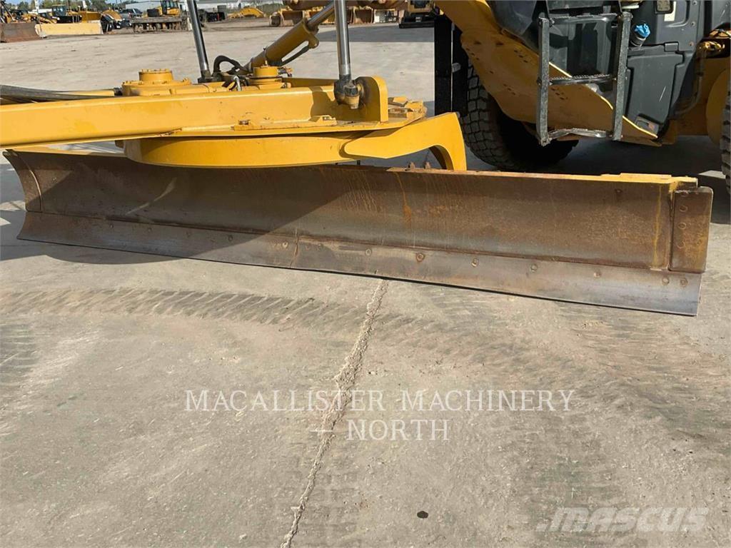 CAT 15015 Грейдери