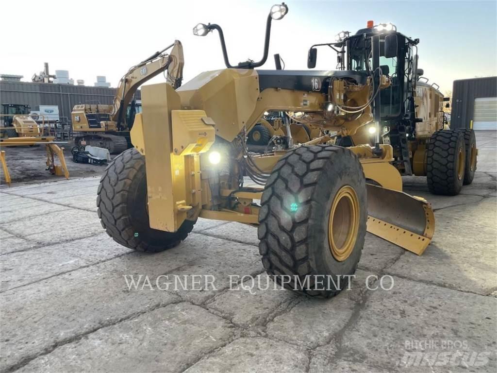 CAT 16 Грейдери