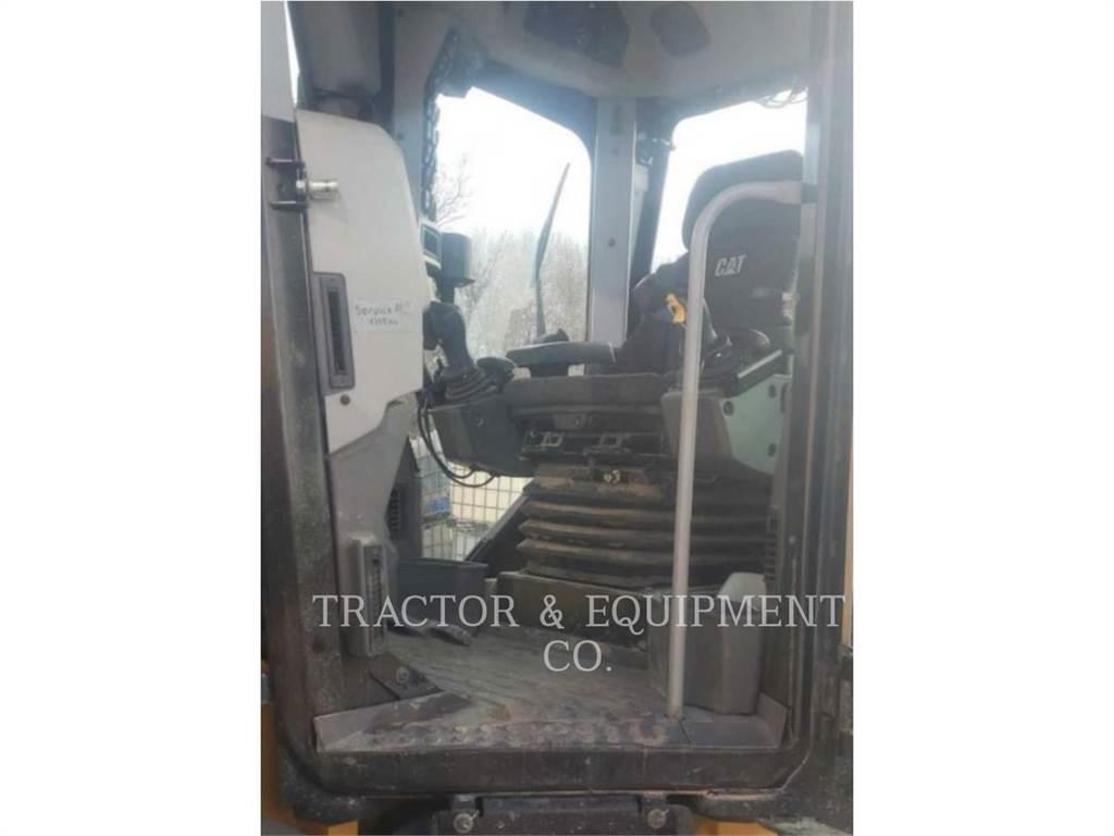 CAT 160 Грейдери