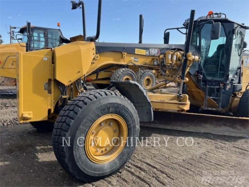 CAT 160 Грейдери