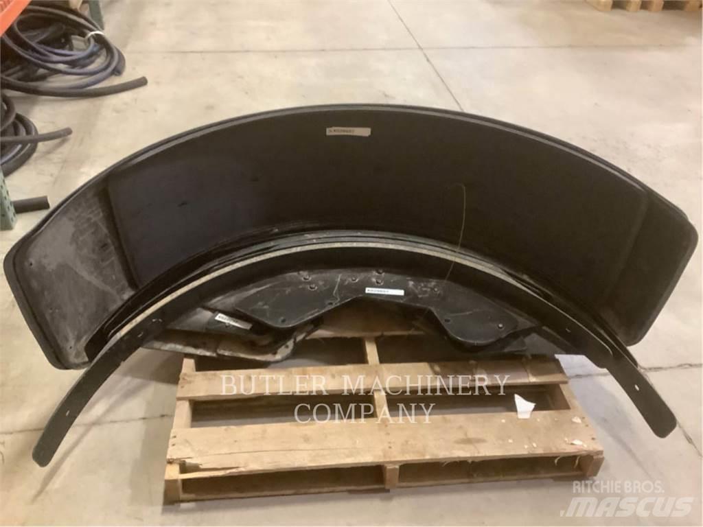 CAT 160M2 REAR FENDER Строителство - Други