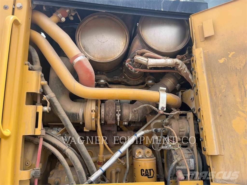 CAT 160M3 AWD Грейдери