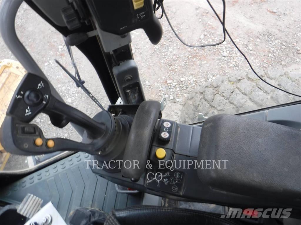 CAT 160M3 AWD Грейдери