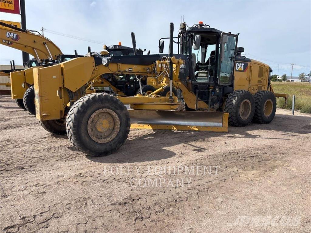 CAT 160M3AWI Грейдери